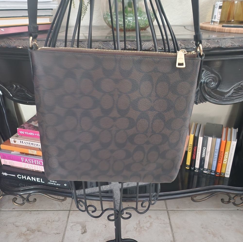 Coach Rowan File Bag In Signature Canvas - Picture 2 of 5